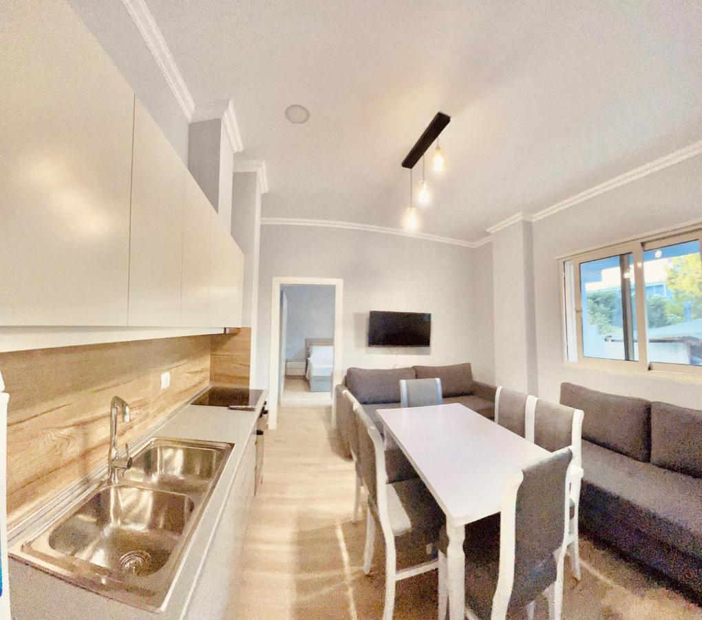 Flors Apartments ดูร์เรส ภายนอก รูปภาพ