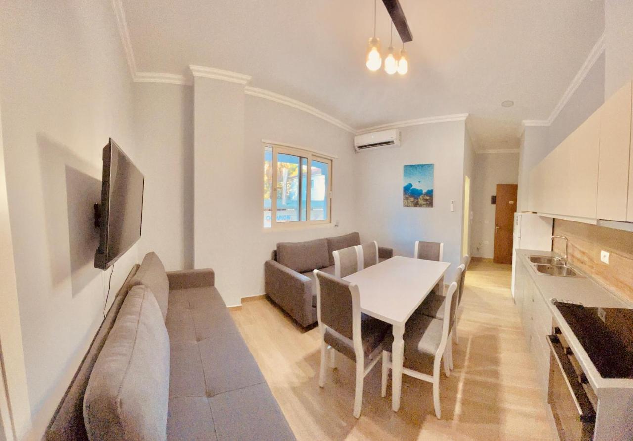 Flors Apartments ดูร์เรส ภายนอก รูปภาพ