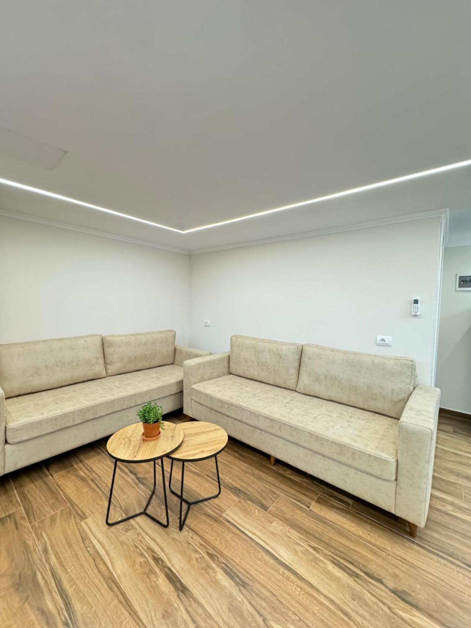 Flors Apartments ดูร์เรส ภายนอก รูปภาพ